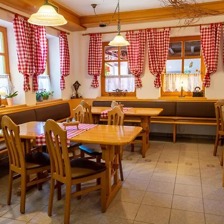 Gostilna Logar Hotemaze