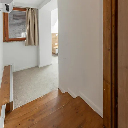 Hotel Gostilna Logar 3*