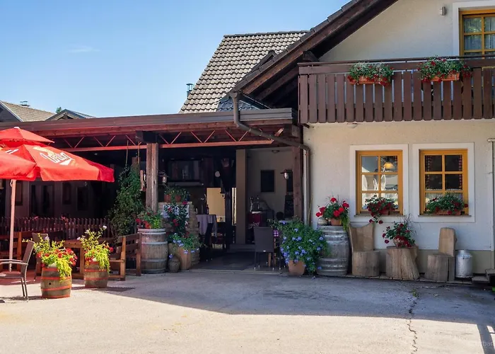 Hotell Gostilna Logar Hotemaze