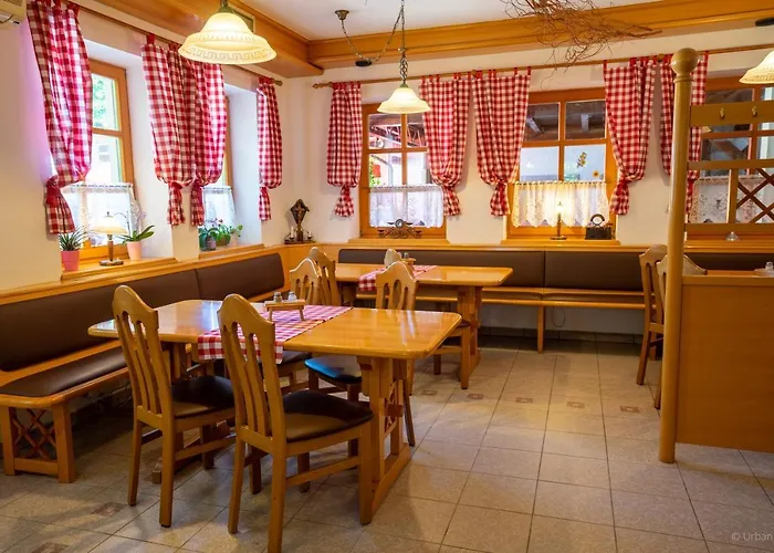 Gostilna Logar Hotemaze