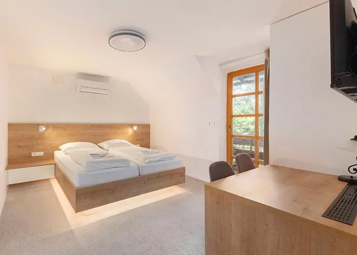 Gostilna Logar Hotemaze