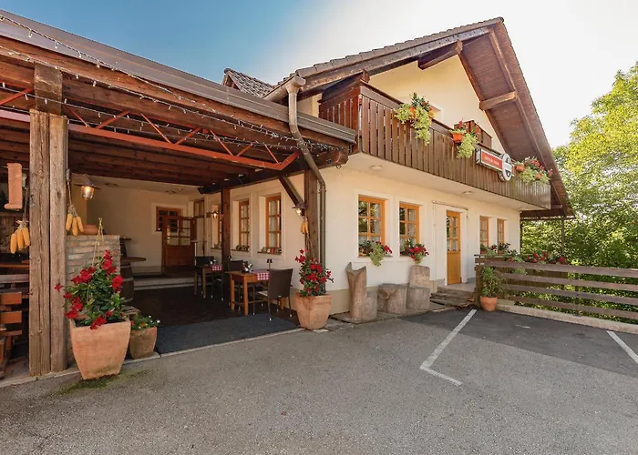 Gostilna Logar Hotell 3*