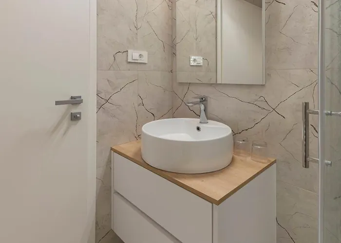 Hotel Gostilna Logar Hotemaze